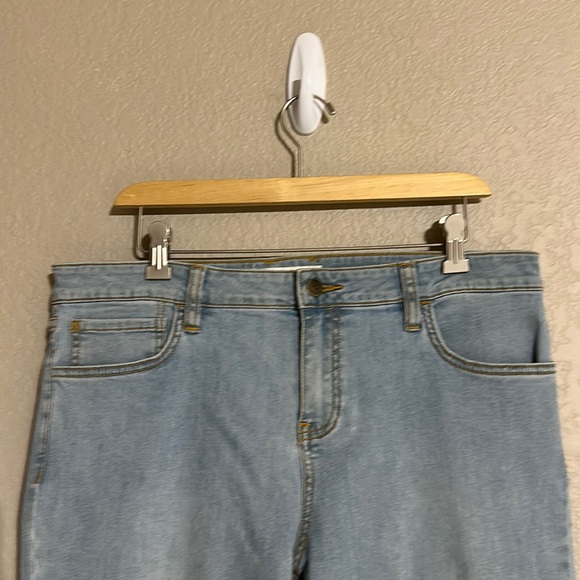 Vans mid rise torn knees skinny stretch jeans size 13 - Picture 4 of 11